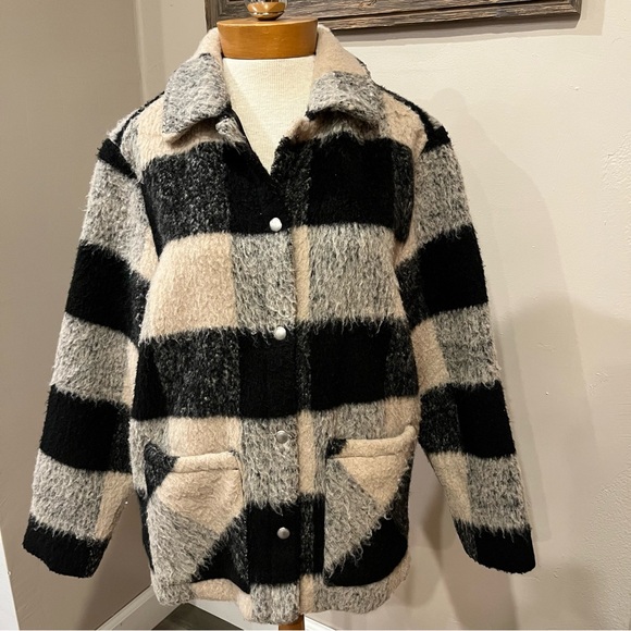 BlankNYC Out Of Line Black and Beige Plaid Oversized wool-blend Shacket Womens M - Picture 4 of 12